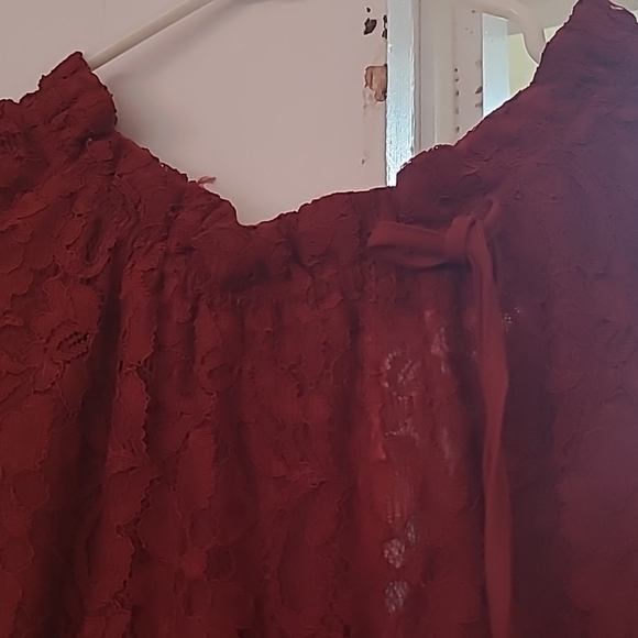 Burgundy jumper with lace top - Picture 3 of 4
